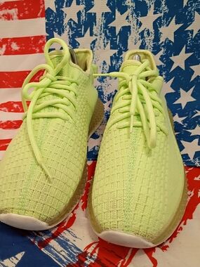 Qupid Neon Lime Green Gradient Sock Knit Slip-On Sneakers Size EU 40, US 9 - 9.5